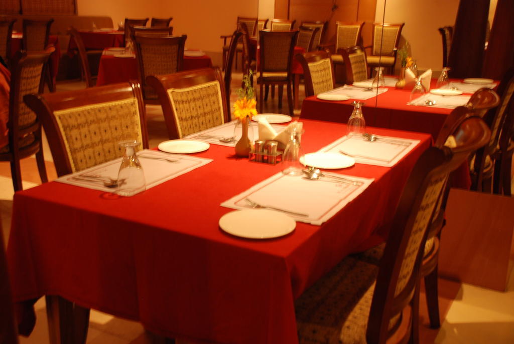 Pla Krishna Inn Tiruchirappalli المظهر الخارجي الصورة