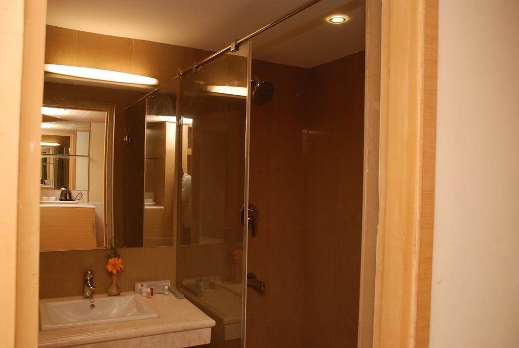 Pla Krishna Inn Tiruchirappalli المظهر الخارجي الصورة